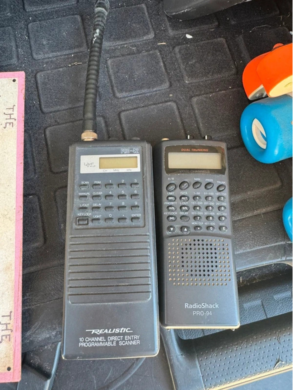 Realistic PRO-43 (left) RadioShack PRO-94 (right) Scanner